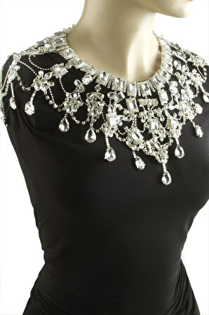 Kare Taşlı Omuz Kolyesi