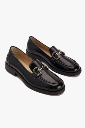 Kadın Metal Tokalı Klasik Loafer – Hakiki Deri Günlük Ayakkabı