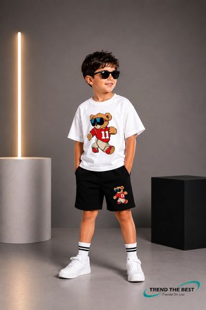 Yazlık Gözlüklü 11 Numara Ayıcık Baskılı Erkek Çocuk Siyah Şort, Beyaz T-Shirt Takım