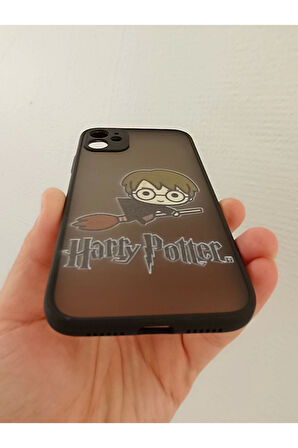 İPhone 11 Uyumlu Kamera Korumalı Harry Potter Kılıf Tuşları Renkli Hux Kapak