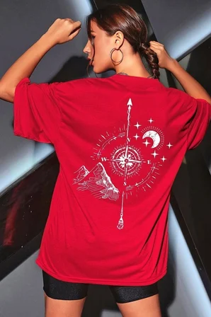 Sırt Pusula Baskılı Tshirt