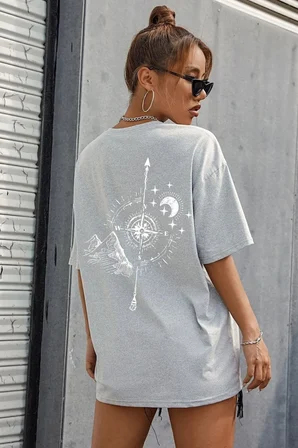 Sırt Pusula Baskılı Tshirt