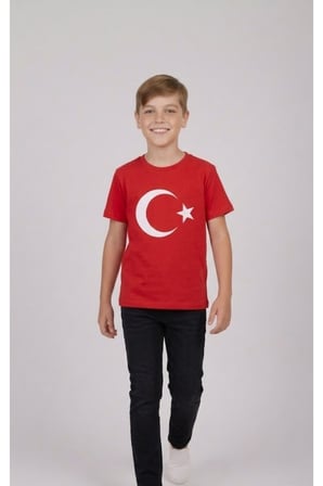 Erkek Çocuk AYYILDIZ Baskılı T-Shirt Ve Siyah Keten Pantolon Takım 23Nisan 29Ekim Özel Günler