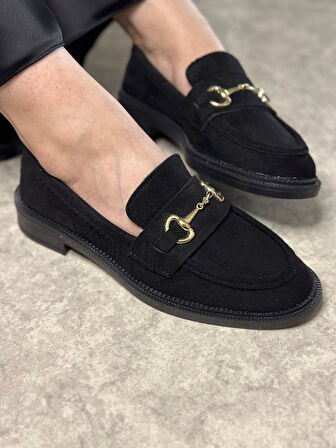 Günlük Kadın Siyah Loafer Klasik Desenli Taban Tokalı Oval Burunlu Makosen Ayakkabı 120