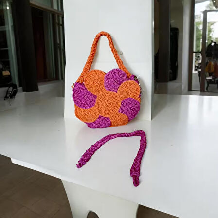 Motifli Kol Çantası , Değiştirilebilir askı seçeneği 