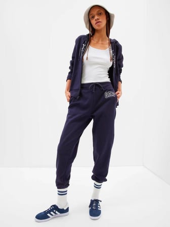 V-GAP HERITAGE JOGGER
