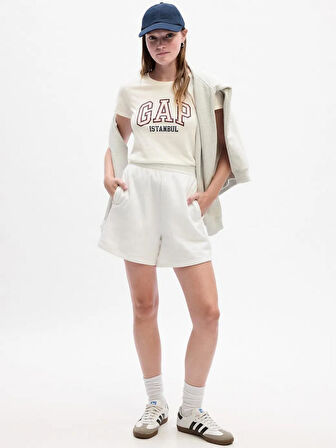 GAP 831201000 V-Frch Exc İstanbul Ss Clsc Tee Kadın Tişört