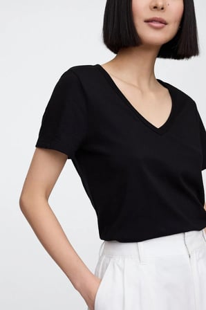 Gap V-SS Fav V Solid Kadın Tişört