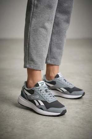 Reebok 102269778 100245737 6M GL1100 Kadın Klasik Sneaker Yeşil