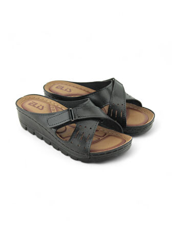 Kadın Çapraz Bantlı Cırtlı Terlik