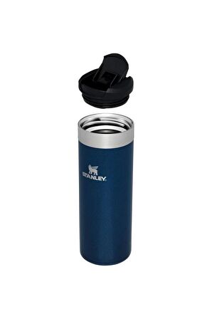 The AeroLight™ Transit Mug .47L / 16oz Royal Blue Metallic