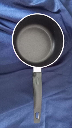 LÜX Teflon Sütlük cezve Kaçerola Sosluk Yumurta Haşlama Tavası 12 Cm 750 ml
