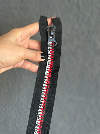 KIRMIZI BEYAZ HARFLİ İRİ DİŞLİ FERMUAR 24X4 CM