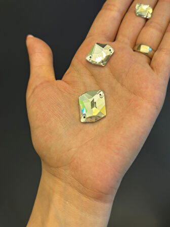 KRİSTAL DİKME TAŞ SET 1,5-1 CM 2X1.5 CM 3X2 CM