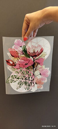 ÜTÜ İLE YAPIŞAN ÇİÇEKLİ KUMAŞ TRANSFER BASKI ARMA 24X20 CM