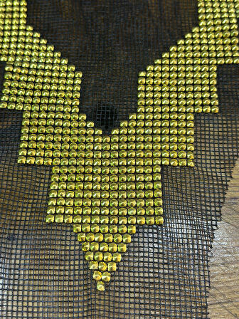 ALTIN SARISI BONCUK İŞLEME FİLE YAKA DİKİŞ AKSESUARI 29 CM