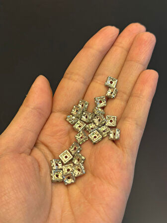 27 ADET ZİRKON TAŞLI KARE TAKI ARA APARATI TAKI BONCUĞU SET 0,50 MM