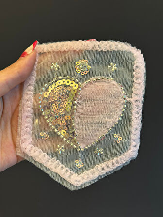 14X12 CM BONCUK PUL İŞLEME KALPLİ CEP ARMA APLİKE