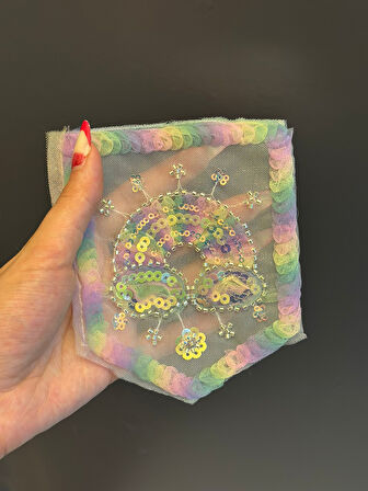 14X12 CM BONCUK PUL İŞLEME GÖKKUŞAĞI RENKLİ CEP ARMA DİKİŞ APLİKE
