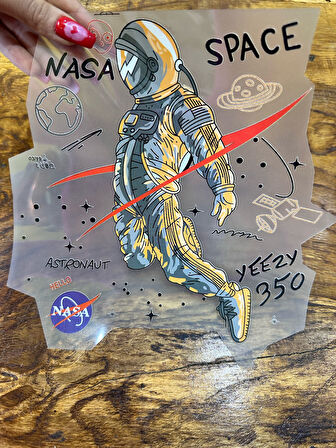 ÜTÜ İLE YAPIŞAN ASTRONOT TRANSFER BASKI ARMA 24X24 CM
