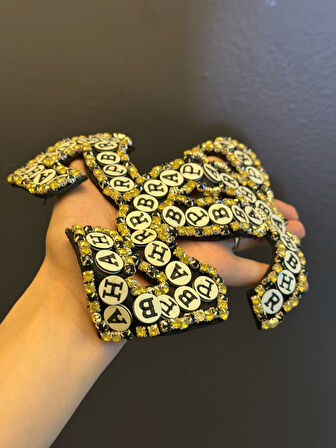 ZİRKON TAŞLI HARFLİ ARMA DİKİŞ APLİKE 15X15 CM