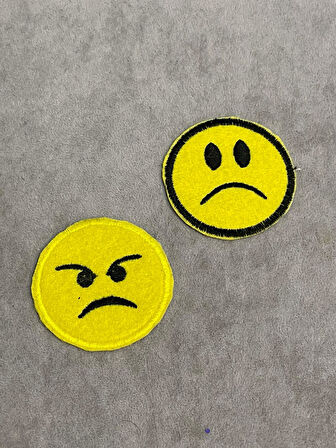 5CM ÇAPLI FARKLI SURATLI 2'Lİ SMİLE ÜTÜ İLE YAPIŞAN APLİK ARMA YAMA