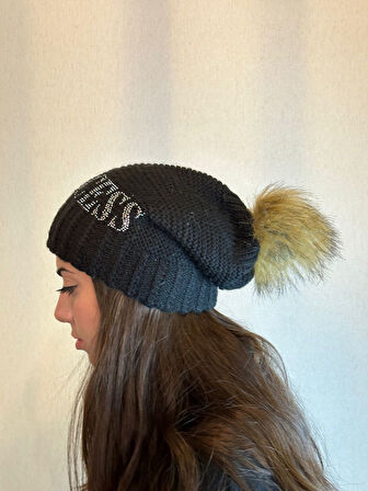 TAŞ İŞLEME PRINCESS YAZILI PONPONLU BERE KADIN BERE