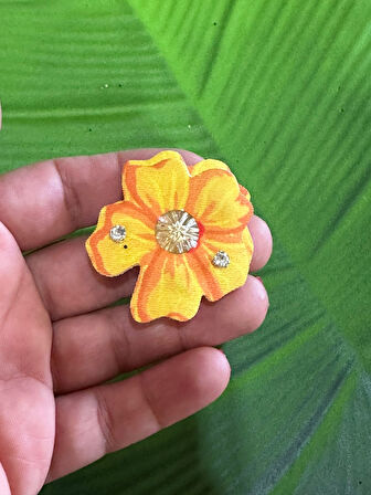 4X4 CM 3 BOYUTLU ÇİFT KATLI TAŞLI ÇİÇEK ARMA DİKİŞ BGİYİM AKSESUARI