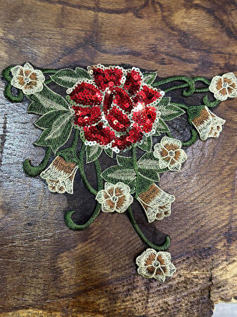 20X17 CM NAKIŞ İŞLEME KIRMIZI PAYET ÇİÇEKLİ DİKİŞ APLİKE ARMA