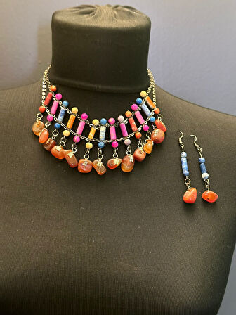 RENKLİ DOĞAL TAŞLI TASARIM KADIN KOLYE KÜPE SETİ