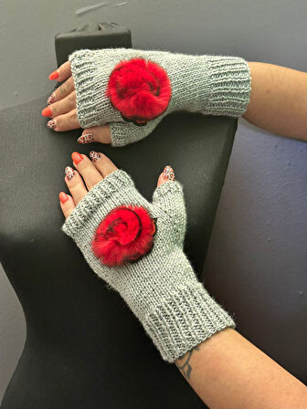 EL ÖRGÜSÜ PONPONLU PARMAKSIZ KADIN ELDİVEN