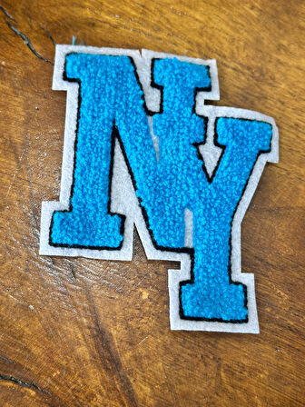 PUNCH İŞLEME TURKUAZ MAVİ N VE Y HARFİ ARMA 12X9 CM