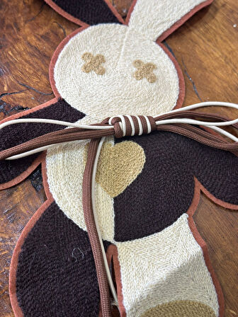 PUNCH DOKUMA FİYONKLU TAVŞAN ARMA DİKİŞ APLİKE 33X21 CM