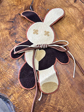 PUNCH DOKUMA FİYONKLU TAVŞAN ARMA DİKİŞ APLİKE 33X21 CM