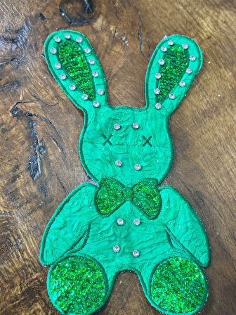 ZİRKON TAŞ İŞLEME PAYETLİ YEŞİL TAVŞAN ARMA DİKİŞ APLİKE 28X12 CM