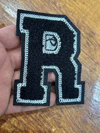 PUNCH  DOKUMA R HARFİ ARMA DİKİŞ APLİKE 8X6 CM