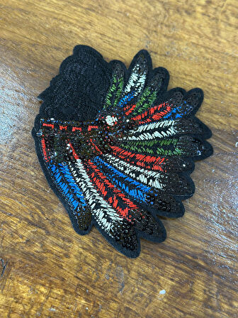 ÜTÜ İLE YAPIŞAN NAKIŞLI PAYETLİ KANAT DİKİŞ APLİKE ARMA 12X10 CM