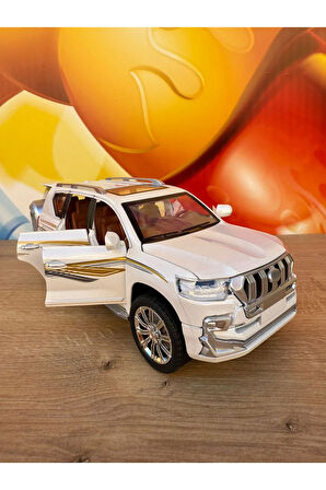 Toyota Land Cruıser Jip Diecast 1:24 Araba Kapılar Bagaj Kaput Açılır Sesli Işıklı Süspansiyonlu