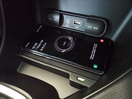 Kia Sportage 2016-2019 Kablosuz Şarj Standı