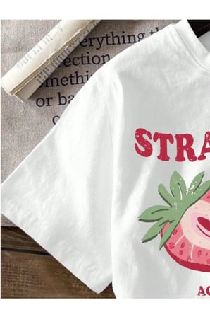 Unisex Strawberry Baskılı Tasarım Tshirt