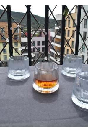 3 Adet Cam Viski Kokteyl Bardağı Kadehi 360 Dönen Kristal Görünümlü Cam Bardak 170ml
