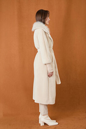 Puane Kadın Çift Yakalı Kuşaklı Angora Kaban 15229