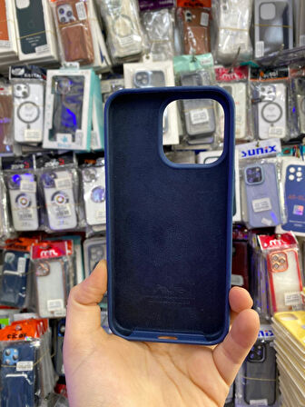 İPHONE 15 PRO UYUMLU LOGOLU LANSMAN İÇİ KADİFE KILIF LACİVERT