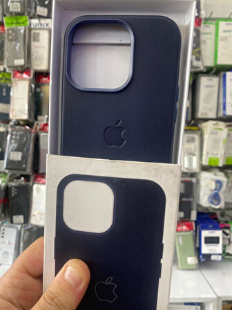 İPHONE 15 PRO MAX UYUMLU GİZLİ MAGSAFE ANİMASYONLU DERİ İÇİ KADİFE KILIF LACİVERT