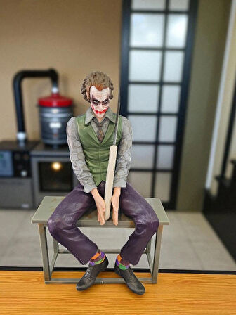 Oturan Kılıçlı Joker Figürü Dekoratif Aksesuar Araba, Masa, Oda, Ofis Için Hediyelik Süs Oyuncak