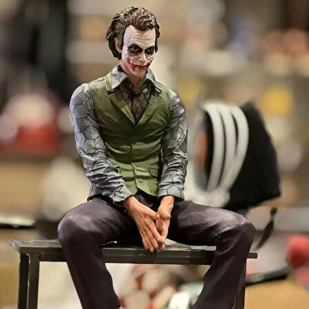 Oturan Kılıçlı Joker Figürü Dekoratif Aksesuar Araba, Masa, Oda, Ofis Için Hediyelik Süs Oyuncak