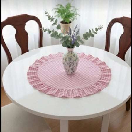 Fırfırlı Pötikare Yuvarlak Runner  60 X 60 CM