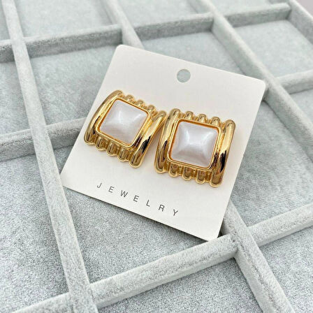 Gold İnci Görünüm Kare Vintage Küpe