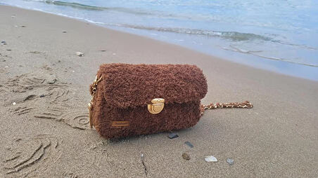 soft peluş omuz çantası, kahverengi yumuşak omuz çantası, kişiselleştirilmiş hediye, kadına hediye, doğum günü hediyesi, yıldönümü hediyesi