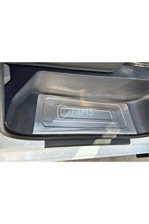 FORD CUSTOM 2023> Krom İç Kapı Eşiği 2 Kapı Paslanmaz Çelik